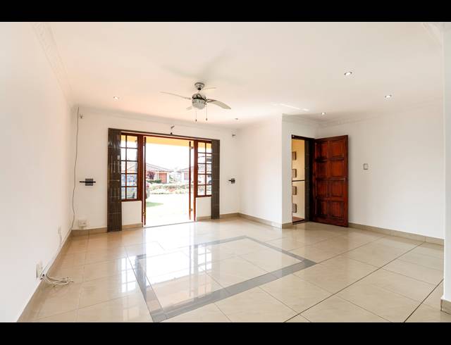 3 BEDROOM SECTIONAL TITLE FOR SALE IN MORNINGSIDE